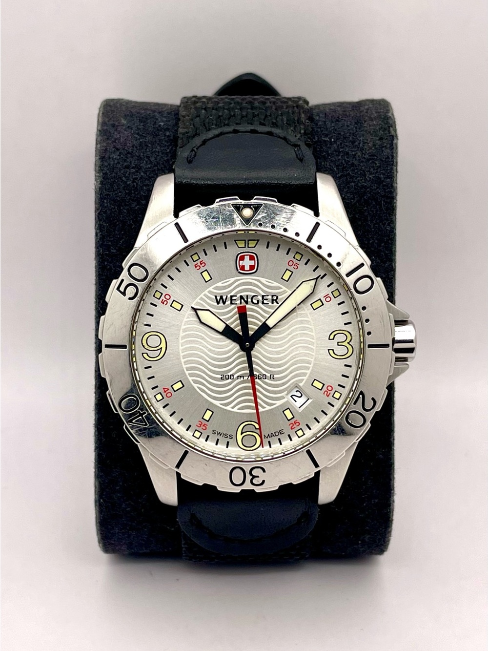 Wenger Swiss Made 7217X Diver 200m Men’s Watch 41mm Silver Dial Black Strap